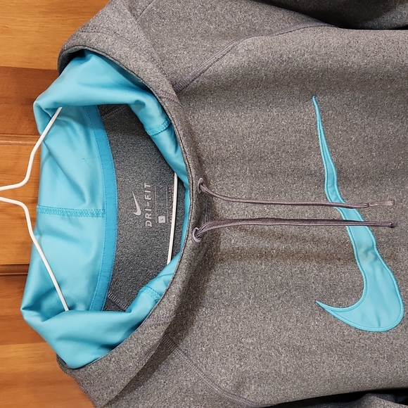 NIKE DRI-FIT HOODIE SWEATSHIRT Fleece lined with silky inner hood. Grey Size L - Picture 2 of 7